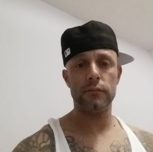 Meet your Posher, Dustin